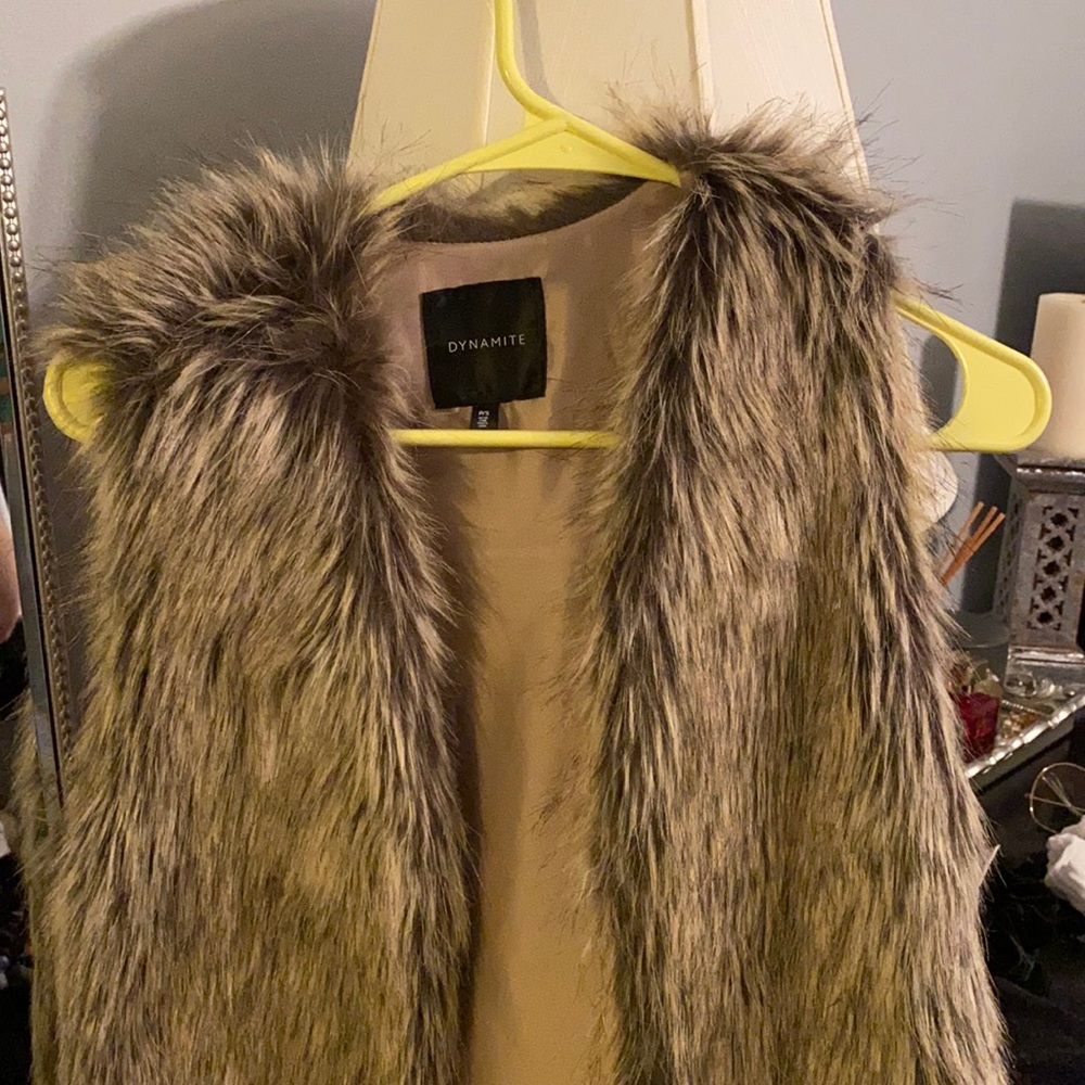 Fur vest